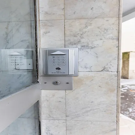 Apartment Quiet - 1br 4p - Sacre Coeur